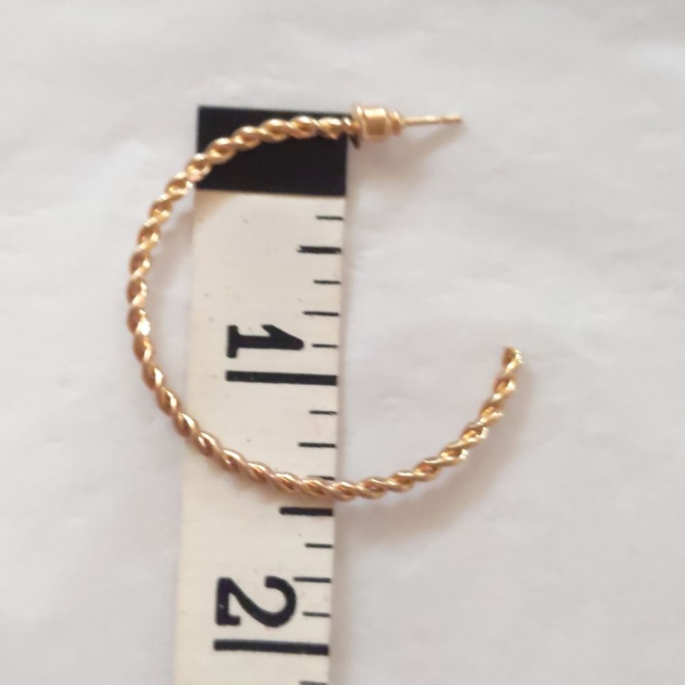 Gold Hoop Earrings Thin Rope 1.5" - Picture 7 of 7